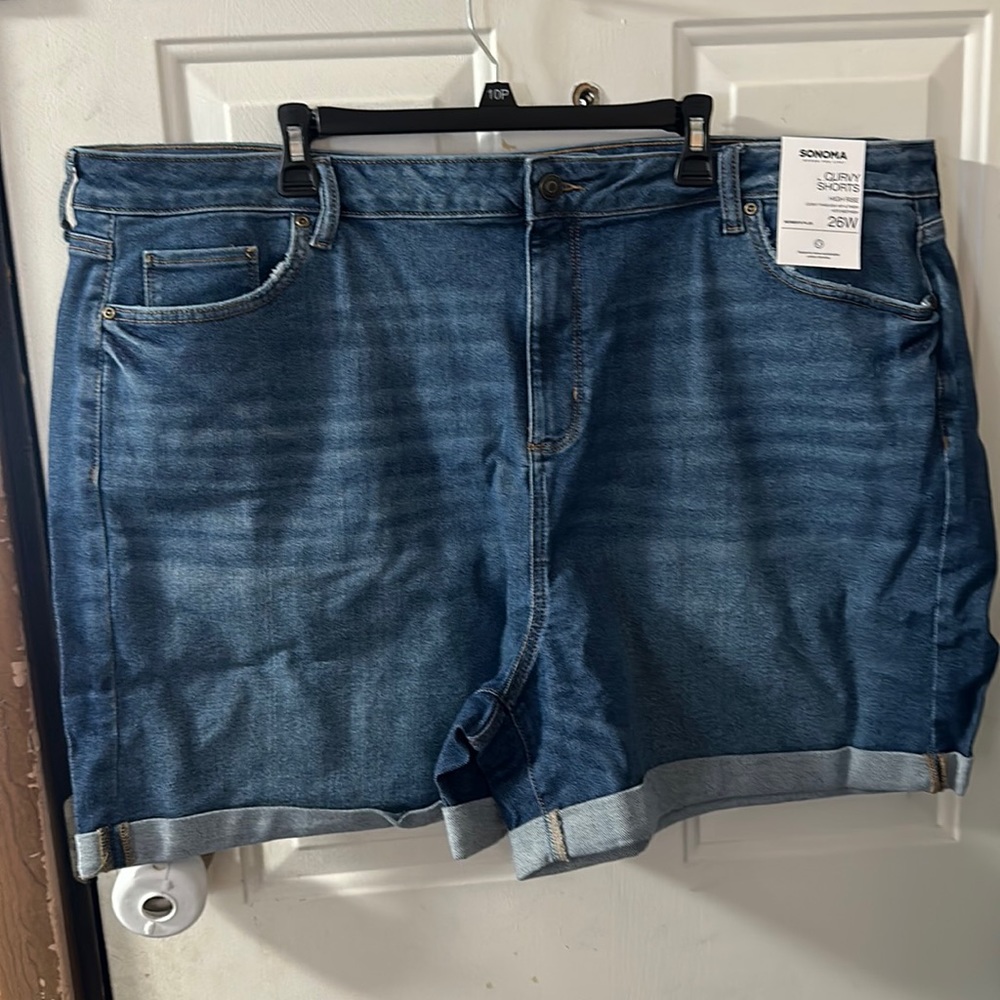 *FINAL* SONOMA PLUS SIZE CURVY DENIM SHORTS: NWT: SZ 26W - Picture 1 of 4